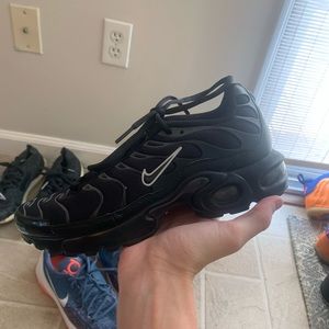 Nike Air Max Plus Triple Black Size 6